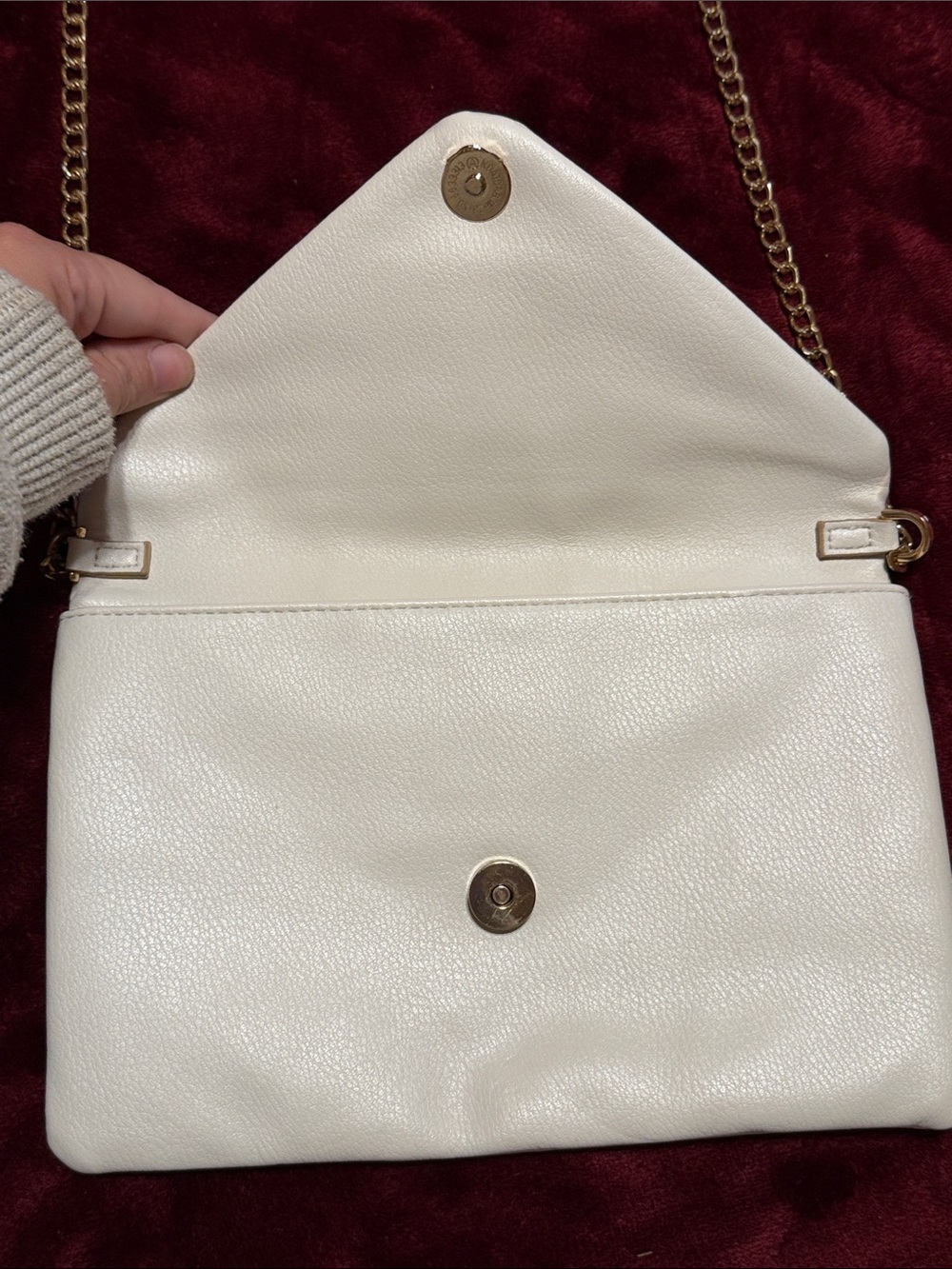 Women’s Cream Envelope Crossbody Bag with Gold Chain - Picture 5 of 6